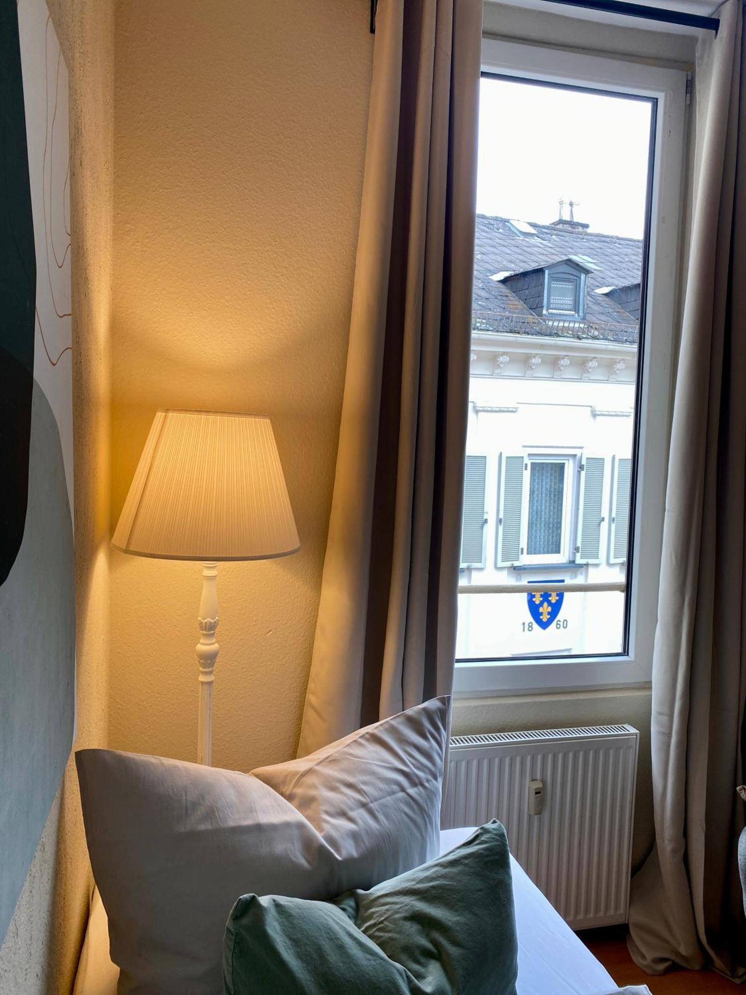 Ba Em City Apartment Висбаден Екстериор снимка