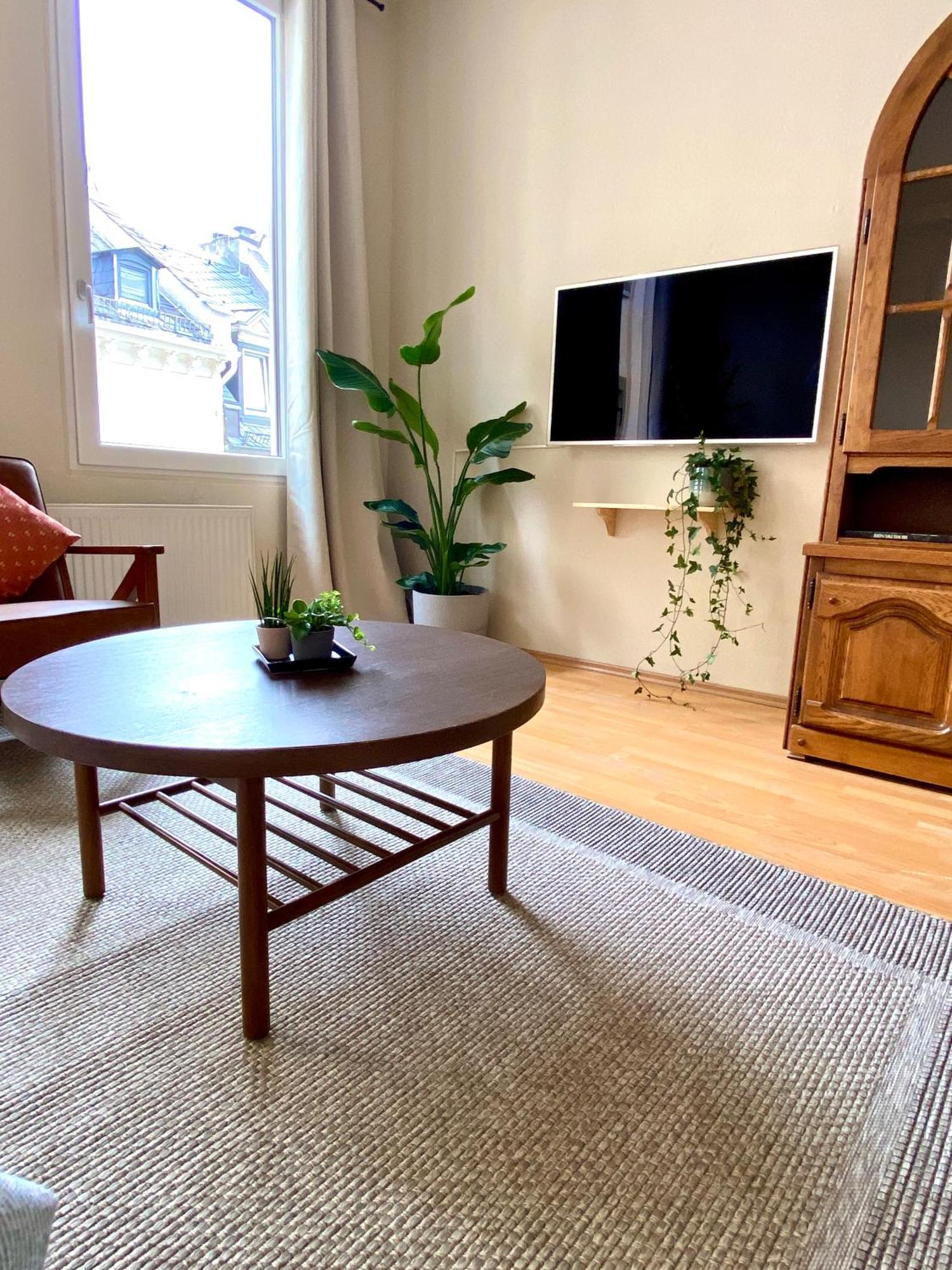 Ba Em City Apartment Висбаден Екстериор снимка