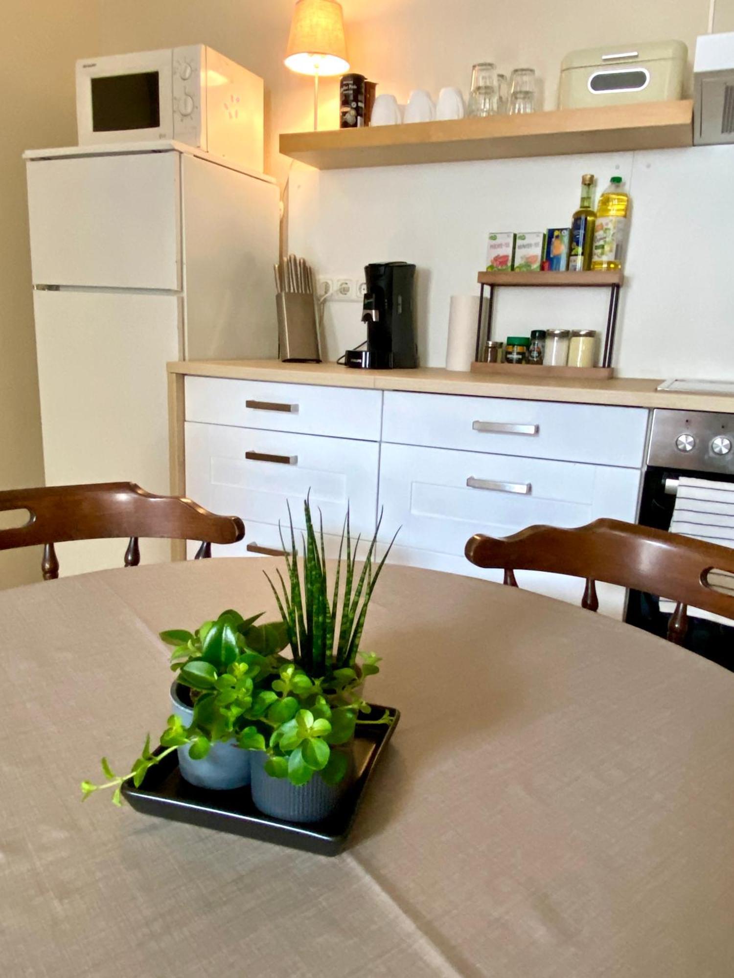 Ba Em City Apartment Висбаден Екстериор снимка