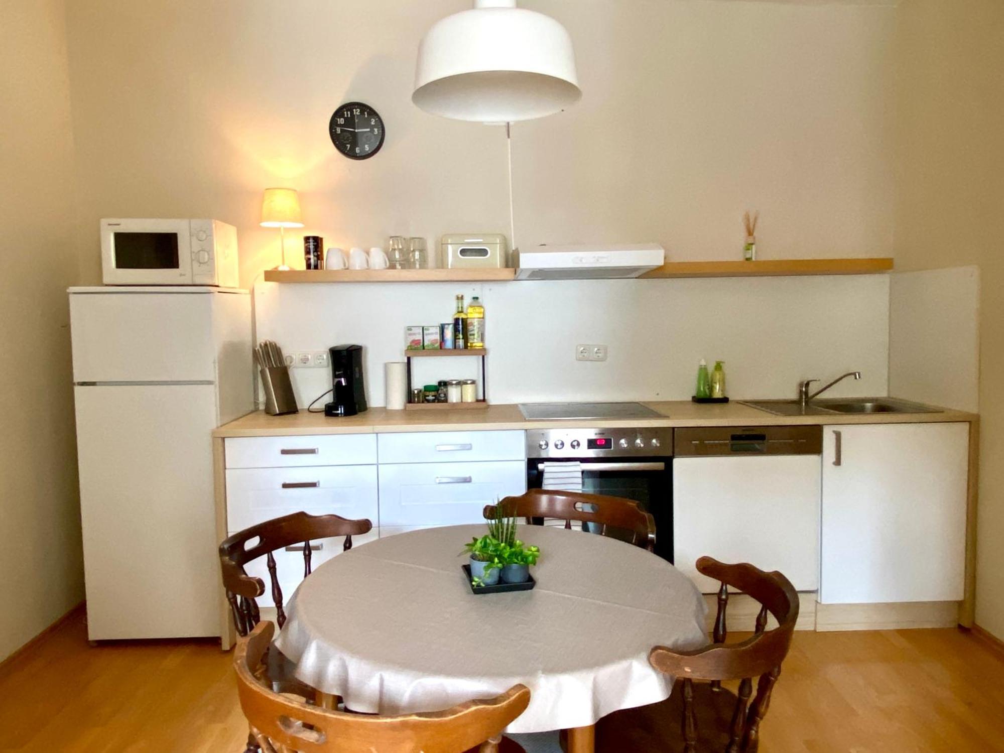 Ba Em City Apartment Висбаден Екстериор снимка